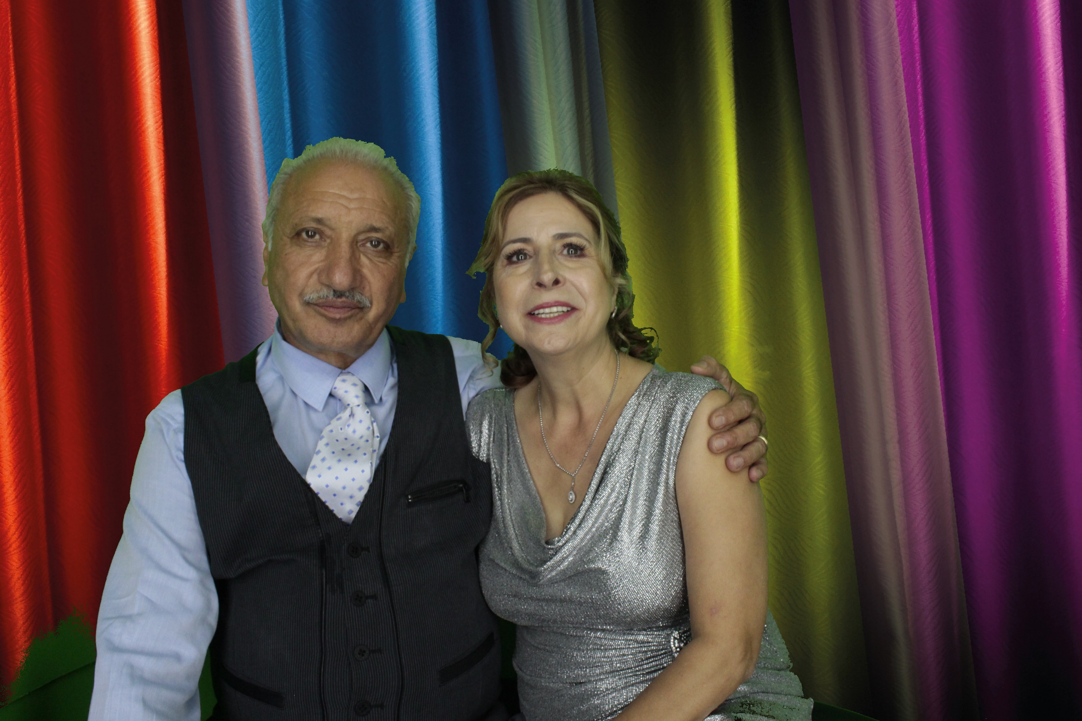 Bhavin & Yasmin’s Wedding | View more photos from the event at gallery.myphotoboothexperience.co.uk/u/MyPhotoBoothExperienceLtd/Bhavin-Yasmin’s-Wedding